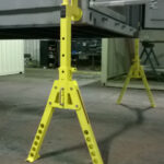 Container lifting legs